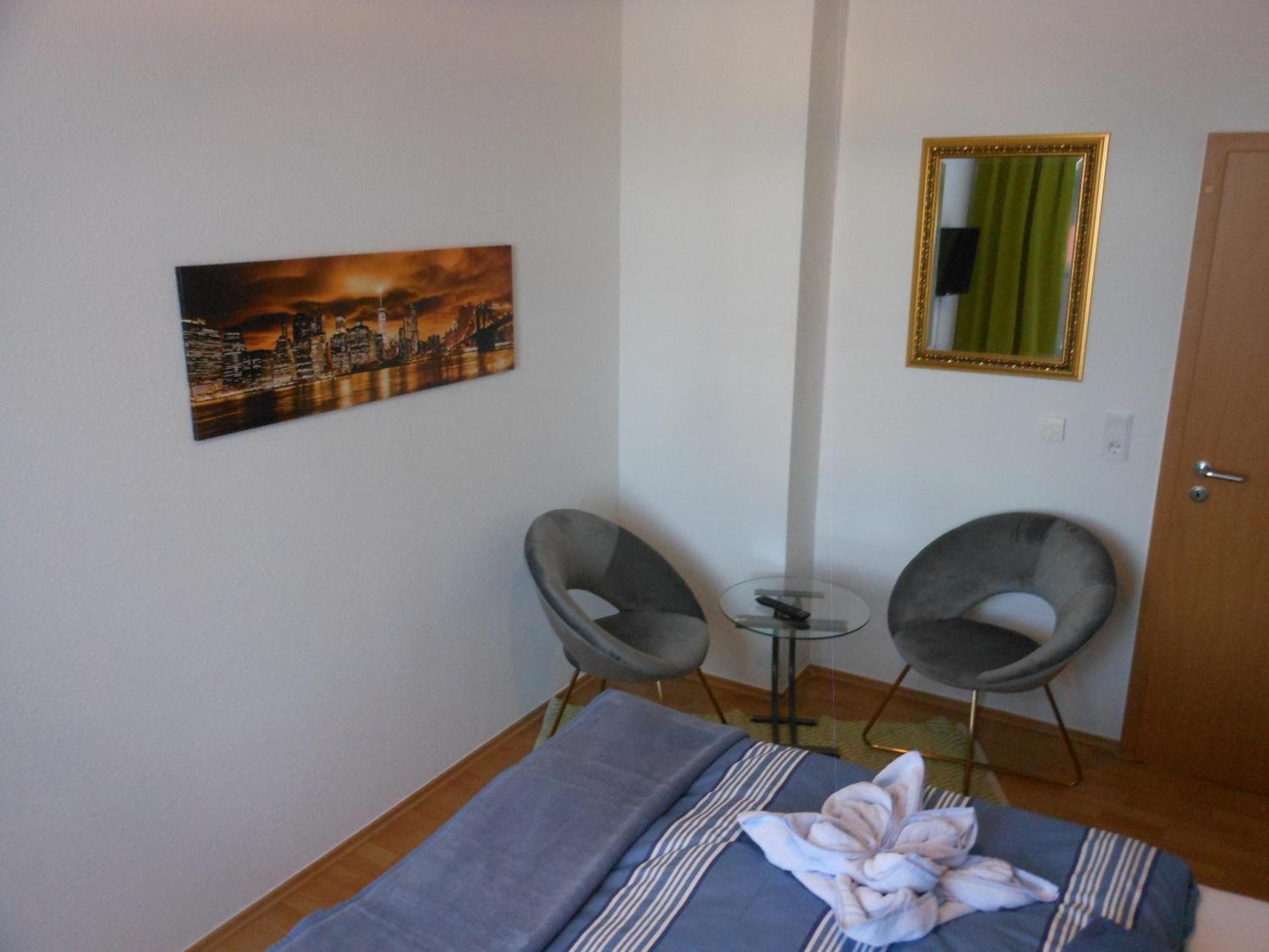 Pension Am Werder Bernburg Bilik gambar