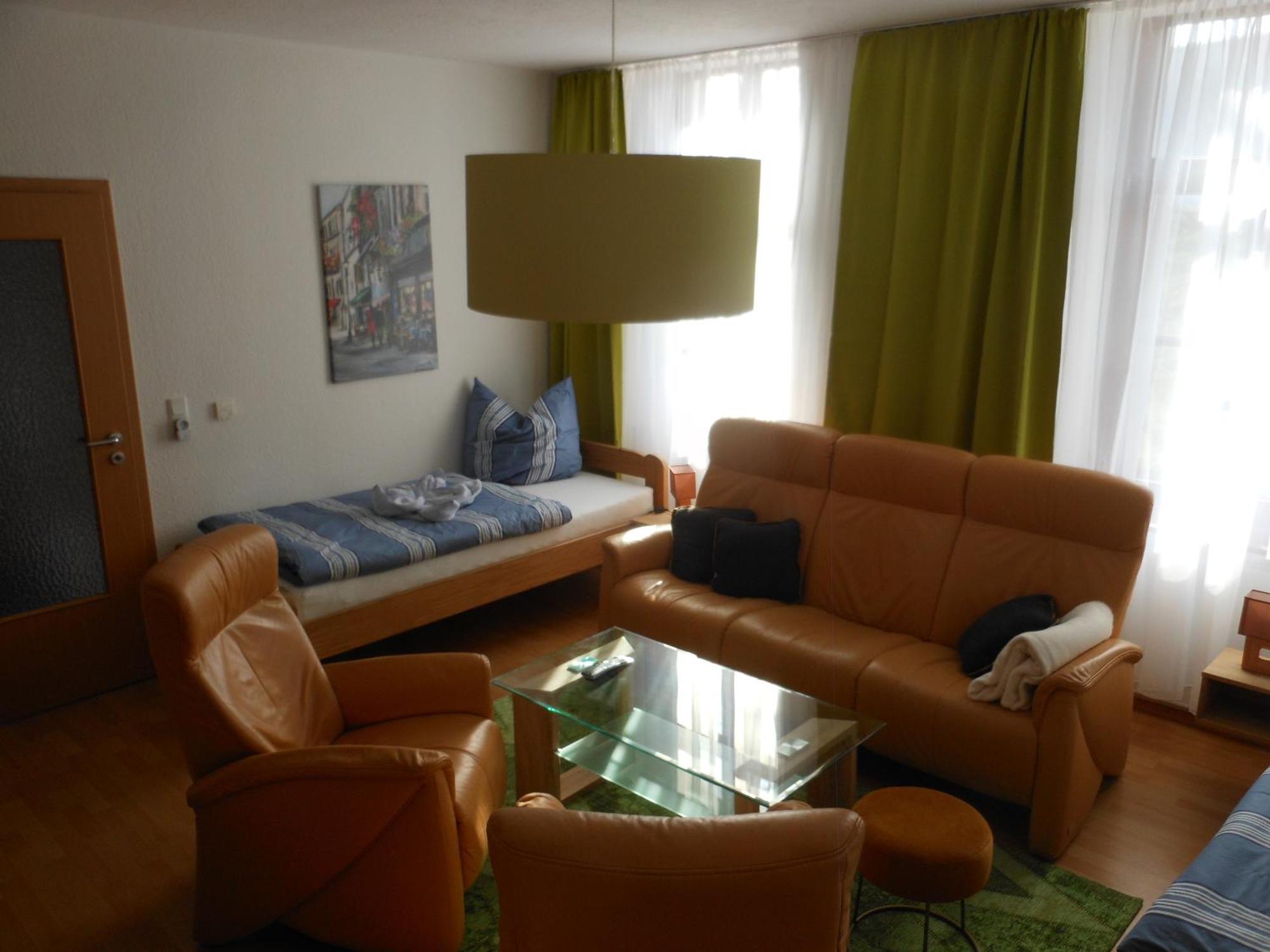 Pension Am Werder Bernburg Bilik gambar